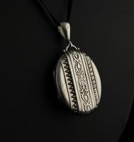 Antique Victorian Silver Locket, Aesthetic Era (5 of 13) Antique Victorian Silver Locket, Aesthetic Era (5 of 13)