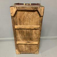 Unusual red leather and brass bound camphor trunk chest (8 of 10) Unusual red leather and brass bound camphor trunk chest (8 of 10)