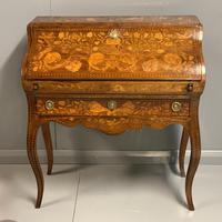 Early 19th Century Dutch Marquetry Bureau (9 of 13) Early 19th Century Dutch Marquetry Bureau (9 of 13)