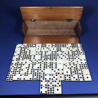 Late Victorian Long Domino Set in it’s original mahogany box (13 of 13) Late Victorian Long Domino Set in it’s original mahogany box (13 of 13)
