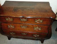 18th. Century Dutch Oak Bombe Chest (2 of 8) 18th. Century Dutch Oak Bombe Chest (2 of 8)