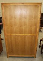 1970s Country Golden Oak 2 Door Wardrobe with Shelf (2 of 4) 1970s Country Golden Oak 2 Door Wardrobe with Shelf (2 of 4)