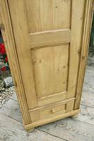 Gorgeous Old Stripped Pine Cupboard / Cabinet / Wardrobe - Hall / Linen / Larder (4 of 11) Gorgeous Old Stripped Pine Cupboard / Cabinet / Wardrobe - Hall / Linen / Larder (4 of 11)