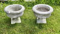 Mid 20th Century Pair of Weathered Cast Stone Garden Planters (3 of 5) Mid 20th Century Pair of Weathered Cast Stone Garden Planters (3 of 5)