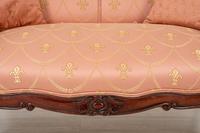 Elegant Victorian Mahogany Settee (7 of 9) Elegant Victorian Mahogany Settee (7 of 9)