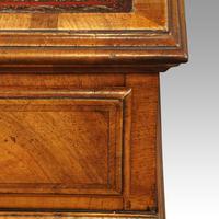 Walnut Pedestal Desk by Waring and Gillow (13 of 18) Walnut Pedestal Desk by Waring and Gillow (13 of 18)