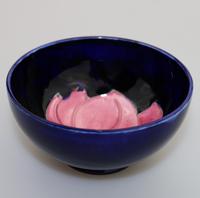 A Decorative Arts Walter Moorcroft Hibiscus Magnolia Bowl C.mid 20thc (2 of 5) A Decorative Arts Walter Moorcroft Hibiscus Magnolia Bowl C.mid 20thc (2 of 5)
