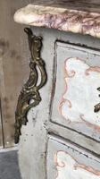 Pretty French Commode Chest (14 of 14) Pretty French Commode Chest (14 of 14)