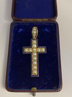 Antique Victorian 15ct Blue Enamel & Pearl Memorial Cross (4 of 6) Antique Victorian 15ct Blue Enamel & Pearl Memorial Cross (4 of 6)