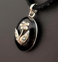 Victorian mourning locket pendant, 15ct gold, pearl (5 of 13) Victorian mourning locket pendant, 15ct gold, pearl (5 of 13)