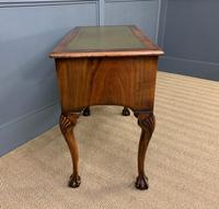 Queen Anne Style Burr Walnut Writing Table (5 of 12) Queen Anne Style Burr Walnut Writing Table (5 of 12)