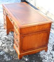 1960s Mahogany Pedestal Desk with Red Leather Top inset (2 of 4) 1960s Mahogany Pedestal Desk with Red Leather Top inset (2 of 4)