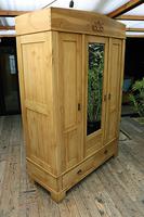 Fabulous & Large Old Pine Triple 'Knock Down' Wardrobe - We Deliver! (3 of 12) Fabulous & Large Old Pine Triple 'Knock Down' Wardrobe - We Deliver! (3 of 12)