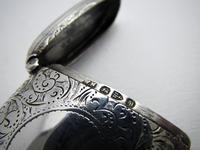 Beautiful Antique Victorian 1895 Solid Sterling Silver English CHESTER Vesta Case Match Box (5 of 9) Beautiful Antique Victorian 1895 Solid Sterling Silver English CHESTER Vesta Case Match Box (5 of 9)