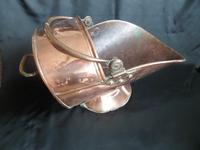Edwardian Copper Coal Scuttle with Tongs. 1901/1910 (3 of 6) Edwardian Copper Coal Scuttle with Tongs. 1901/1910 (3 of 6)