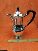 Vintage Silver Plate Coffee Pot Garrard & Co Ltd (8 of 9) Vintage Silver Plate Coffee Pot Garrard & Co Ltd (8 of 9)