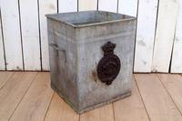 Zinc Planter (7 of 8) Zinc Planter (7 of 8)