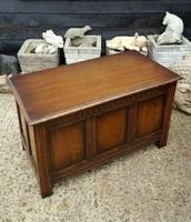 Quality Solid Oak R.E.H Kennedy Blanket Box (2 of 5) Quality Solid Oak R.E.H Kennedy Blanket Box (2 of 5)