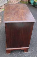 1830's Small Red Walnut Chest of Drawers with Oak Lined Drawers (3 of 4) 1830's Small Red Walnut Chest of Drawers with Oak Lined Drawers (3 of 4)