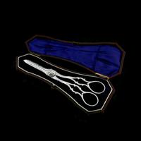 Antique Victorian Solid Silver Grape Scissors with Fine Engravings - John Gilbert 1865 (3 of 13) Antique Victorian Solid Silver Grape Scissors with Fine Engravings - John Gilbert 1865 (3 of 13)