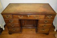 Quality Georgian Mahogany Kneehole Leather Top Desk (9 of 9) Quality Georgian Mahogany Kneehole Leather Top Desk (9 of 9)