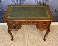 Edwardian Mahogany Knee Hole Desk (4 of 12) Edwardian Mahogany Knee Hole Desk (4 of 12)