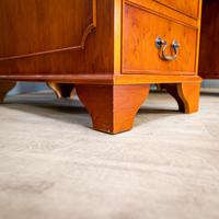Yew Wood Effect Pedestal Desk (5 of 9) Yew Wood Effect Pedestal Desk (5 of 9)
