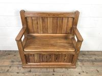 Rustic Pitch Pine Settle Bench (3 of 9) Rustic Pitch Pine Settle Bench (3 of 9)
