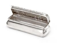 Small Victorian Silver Jewellery Box with Repousse Scroll and Flower Decoration (2 of 4) Small Victorian Silver Jewellery Box with Repousse Scroll and Flower Decoration (2 of 4)