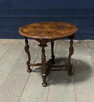 Pretty Walnut Carolean Coffee or Lamp Table (8 of 10) Pretty Walnut Carolean Coffee or Lamp Table (8 of 10)