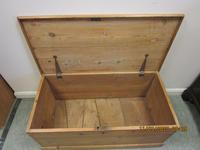 Victorian Pine Blanket Chest (3 of 5) Victorian Pine Blanket Chest (3 of 5)