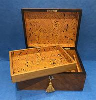 Victorian Walnut Jewellery Box (10 of 12) Victorian Walnut Jewellery Box (10 of 12)