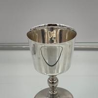 Modern Sterling Silver Suite Eight Wine Goblets Birmingham 1973 Barker Ellis Silver & Co (4 of 8) Modern Sterling Silver Suite Eight Wine Goblets Birmingham 1973 Barker Ellis Silver & Co (4 of 8)