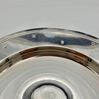 20th Century Modern Large Sterling Silver Armada Dish London 1994 Mappin & Webb (7 of 7) 20th Century Modern Large Sterling Silver Armada Dish London 1994 Mappin & Webb (7 of 7)