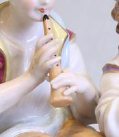 Porcelain Centre Piece (6 of 15) Porcelain Centre Piece (6 of 15)