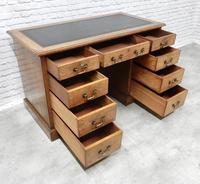 19th Century Oak Pedestal Desk (7 of 8) 19th Century Oak Pedestal Desk (7 of 8)