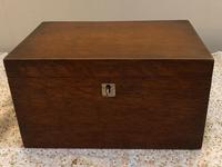 Small Oak Box - Possibly A Tea Caddy (8 of 8) Small Oak Box - Possibly A Tea Caddy (8 of 8)