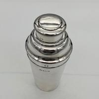 George V Sterling Silver Cocktail Shaker Birmingham 1931 Suckling Ltd (7 of 11) George V Sterling Silver Cocktail Shaker Birmingham 1931 Suckling Ltd (7 of 11)