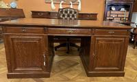 Important French Pedestal Desk from 19th Century in Oak (13 of 13) Important French Pedestal Desk from 19th Century in Oak (13 of 13)