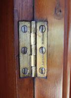 Victorian 1850s Mahogany Bedside Cupboard (3 of 9) Victorian 1850s Mahogany Bedside Cupboard (3 of 9)