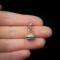 Antique Sardoynx Gold Cased Small Fob Seal Pendant Charm (7 of 7) Antique Sardoynx Gold Cased Small Fob Seal Pendant Charm (7 of 7)