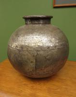 Large Antique Metal Pot, Decorative Vase, early 20th century hammered metal (7 of 12) Large Antique Metal Pot, Decorative Vase, early 20th century hammered metal (7 of 12)