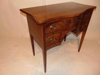 Scottish Georgian Mahogany Serpentine Dressing Table (8 of 10) Scottish Georgian Mahogany Serpentine Dressing Table (8 of 10)