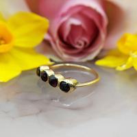 Vintage 18ct Gold Four Garnet Crystal Ring (5 of 9) Vintage 18ct Gold Four Garnet Crystal Ring (5 of 9)