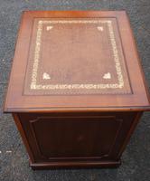 1960s Mahogany Small Filing Cabinet with Tan Leather Top (5 of 5) 1960s Mahogany Small Filing Cabinet with Tan Leather Top (5 of 5)