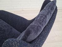 Danish Swivel Armchair with Stool, Completely Renovated-reupholstered, Furniture Wool, Retro Velor, 70s (15 of 17) Danish Swivel Armchair with Stool, Completely Renovated-reupholstered, Furniture Wool, Retro Velor, 70s (15 of 17)
