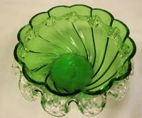 Antique Victorian Green Glass Frilled Bowl (6 of 6) Antique Victorian Green Glass Frilled Bowl (6 of 6)