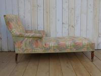 Antique Napoleon III Daybed Chaise For Re-upholstery (5 of 7) Antique Napoleon III Daybed Chaise For Re-upholstery (5 of 7)