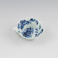 First Period Worcester Porcelain Mansfield Butterboat c.1758 (4 of 10) First Period Worcester Porcelain Mansfield Butterboat c.1758 (4 of 10)