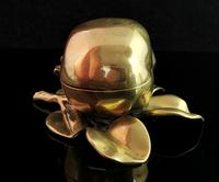 Antique Victorian Brass Inkwell, Apple (7 of 13) Antique Victorian Brass Inkwell, Apple (7 of 13)